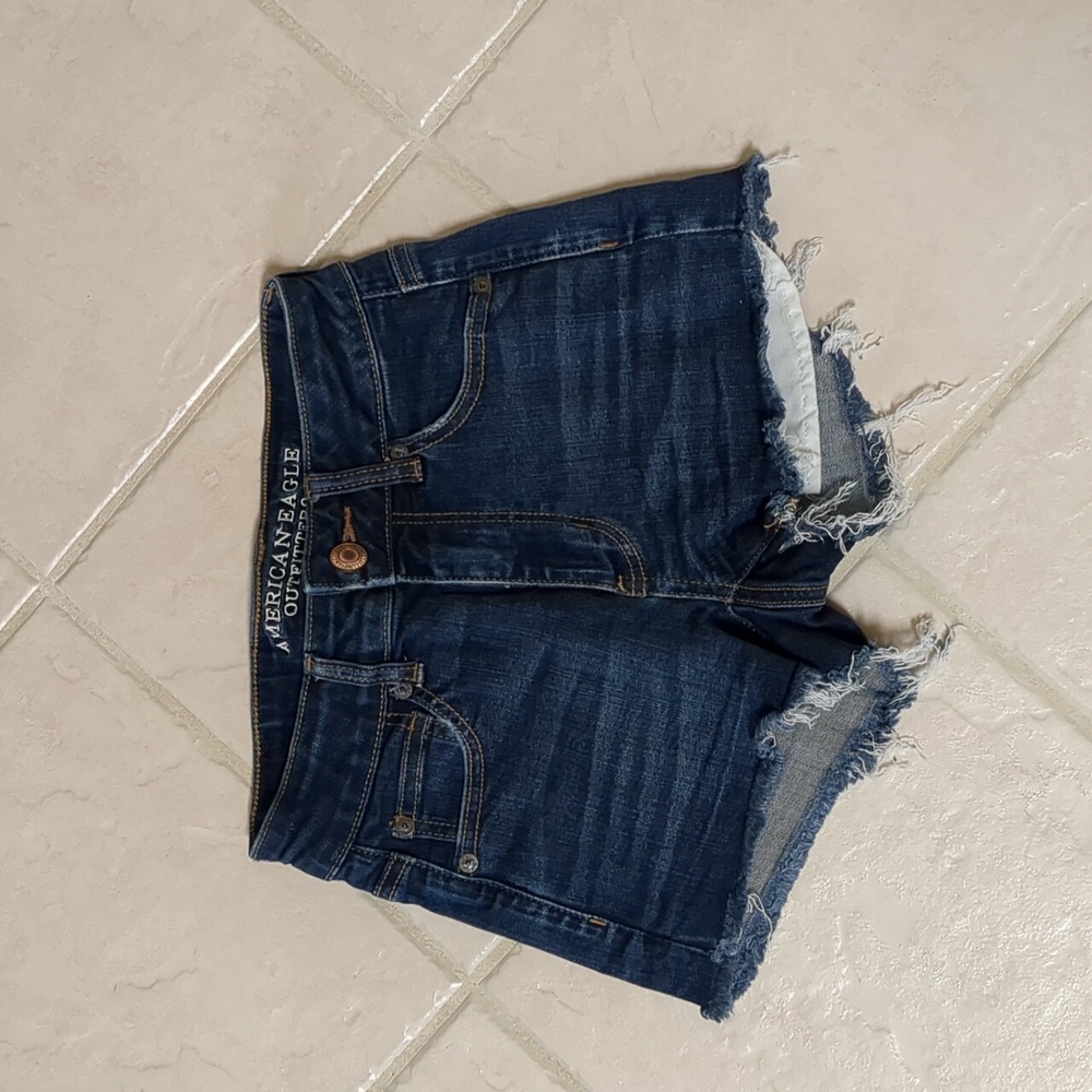 American Eagle Hi-Rise Shorts